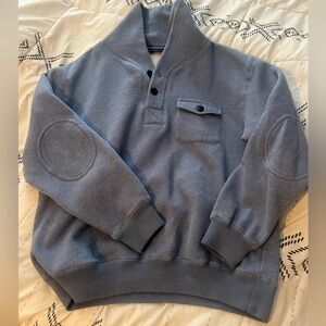Norm Thompson men’s size large sweatshirt. Light blue.